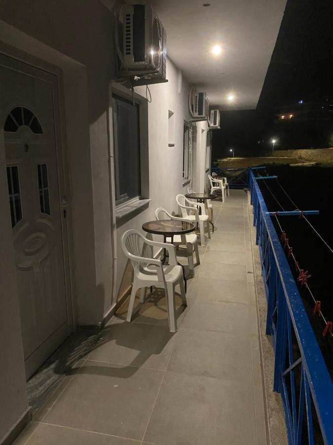 Eleni'S Holiday Rooms Химар Екстериор снимка