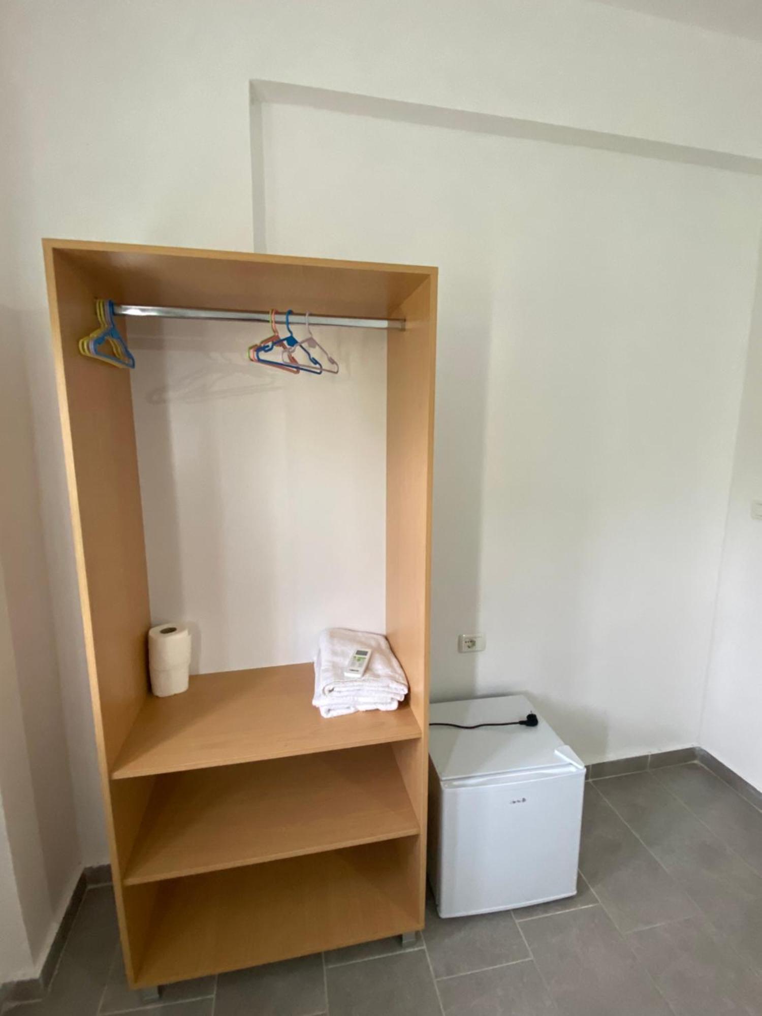 Eleni'S Holiday Rooms Химар Екстериор снимка