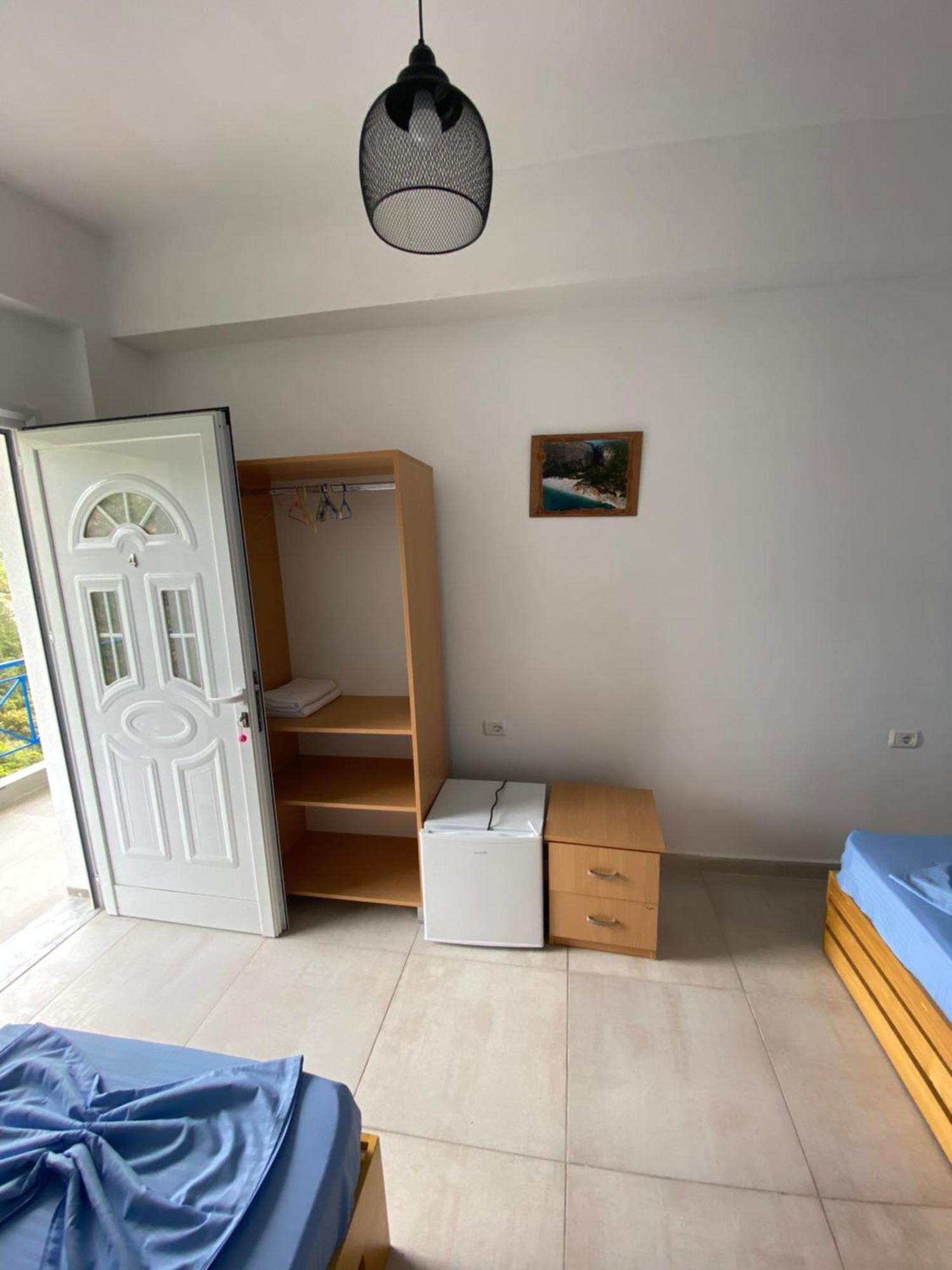 Eleni'S Holiday Rooms Химар Екстериор снимка